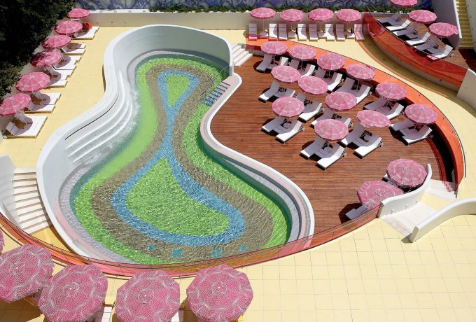 Semiramis_Pool_J6J1955